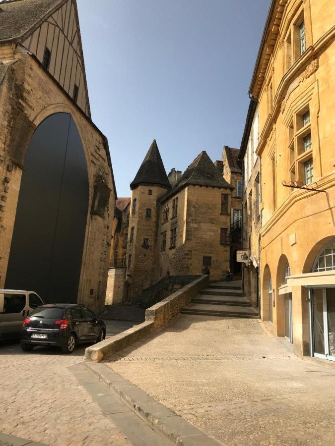 Le Mondou Saint-Julien-de-Lampon 外观 照片